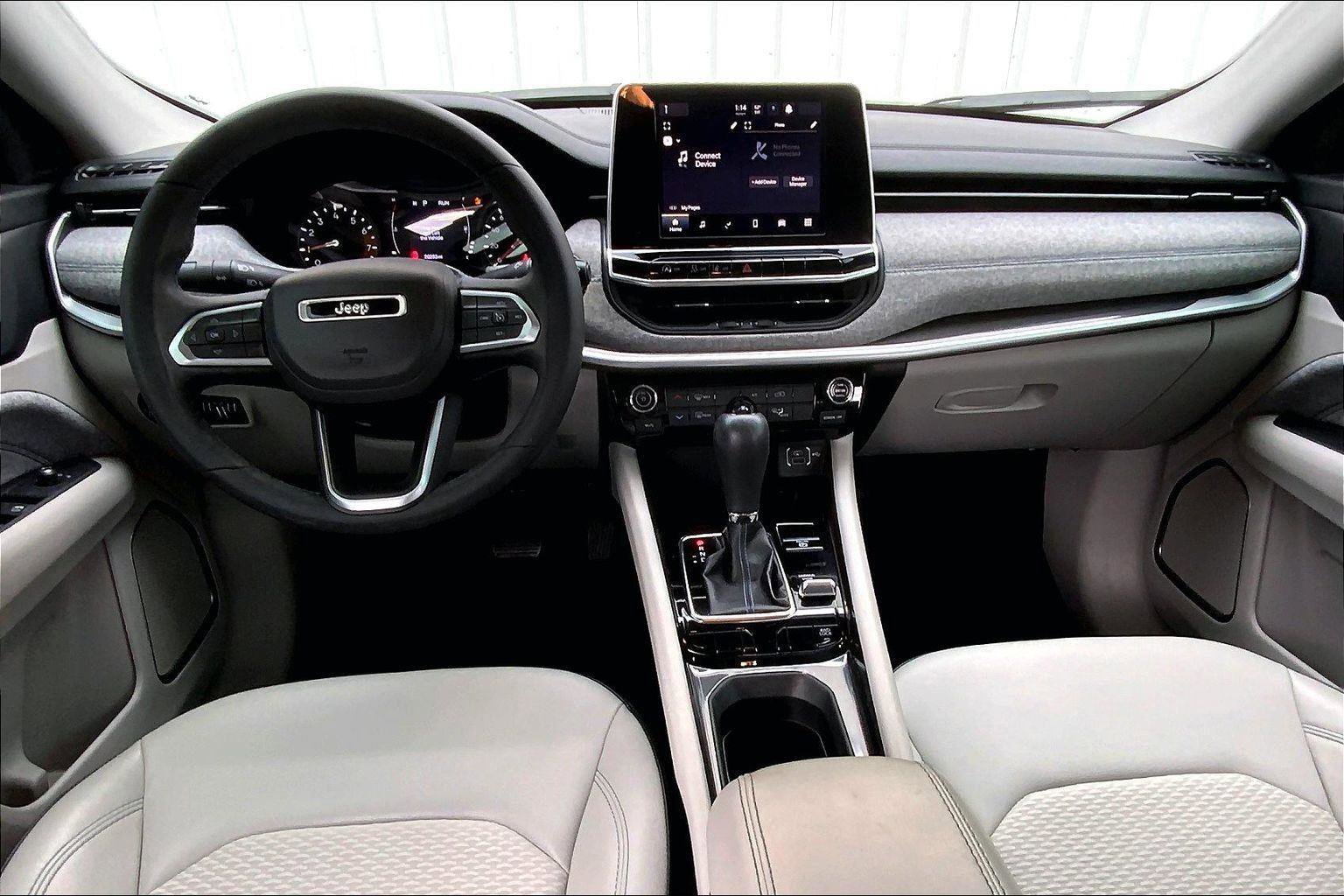 Used 2022 Jeep Compass Latitude image 14