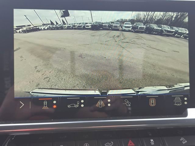 New 2026 GMC Sierra 1500 SLE image 5