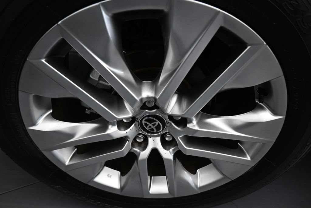 Used 2025 Toyota RAV4 XLE Premium FWD image 44