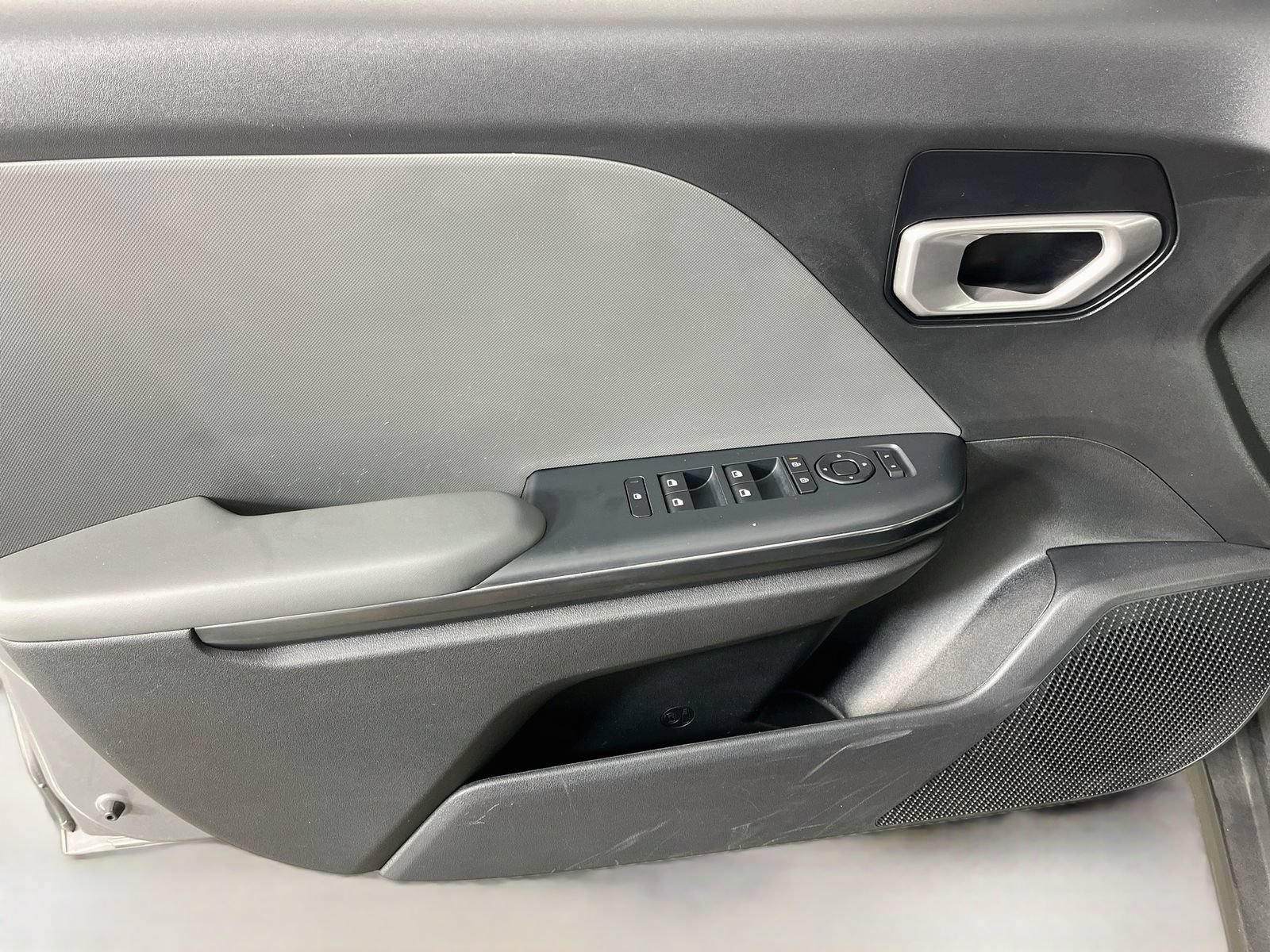 Used 2025 Kia K4 FWD image 26