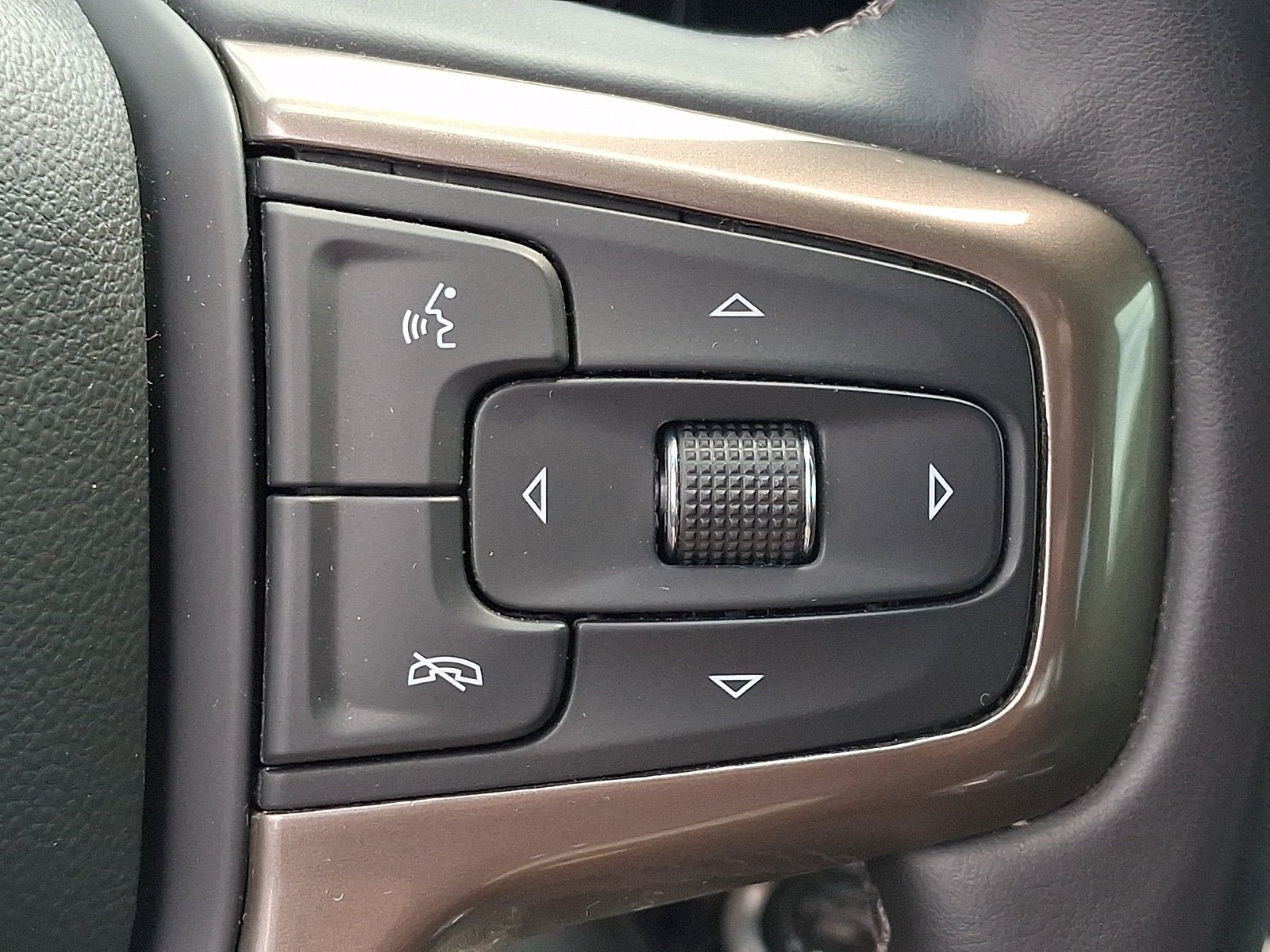 Used 2024 Chevrolet Silverado 3500 High Country w/ High Country Premium Package AWD/4WD image 24