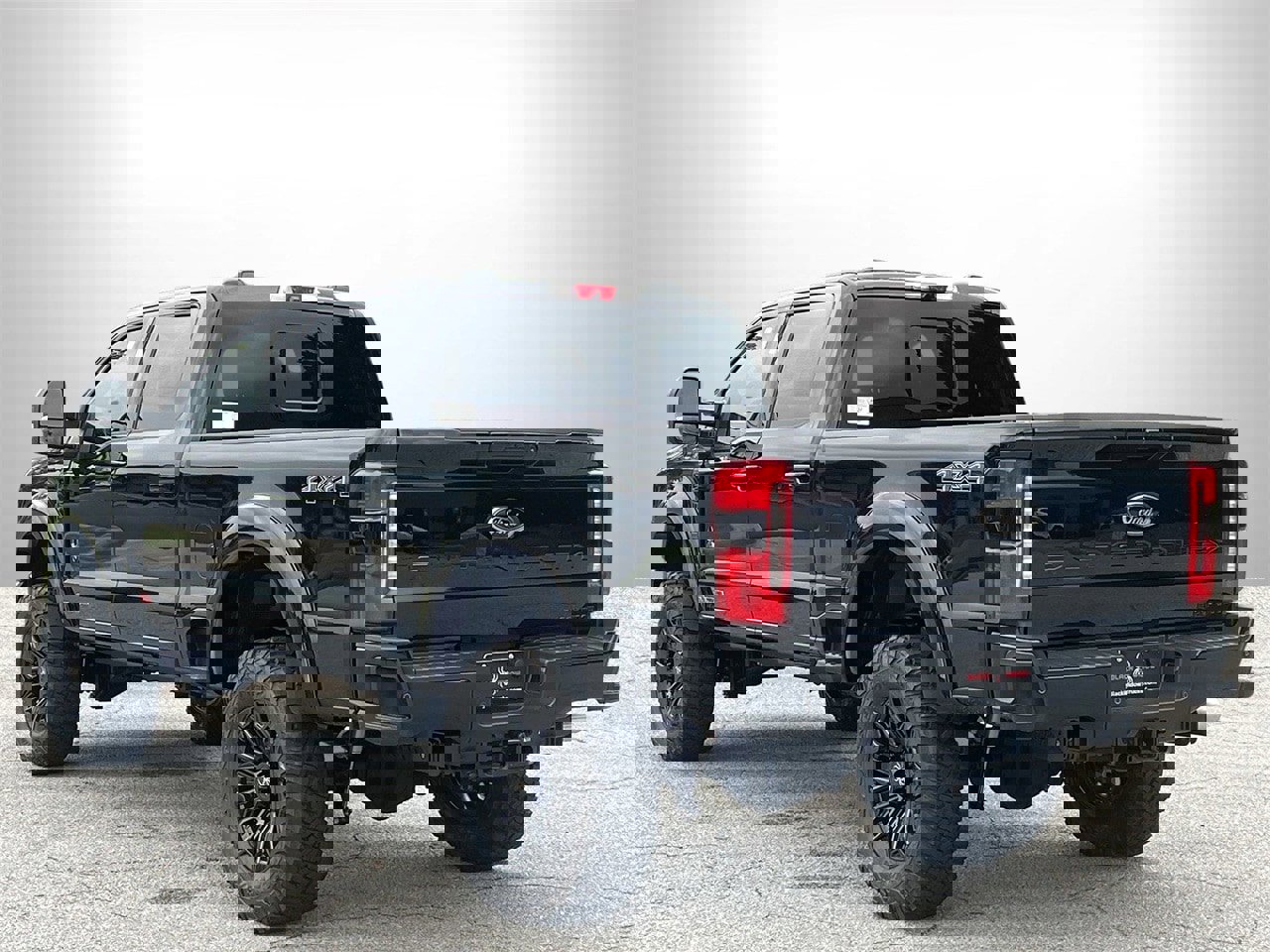 New 2025 Ford F250 XLT w/ Black Appearance Package image 36