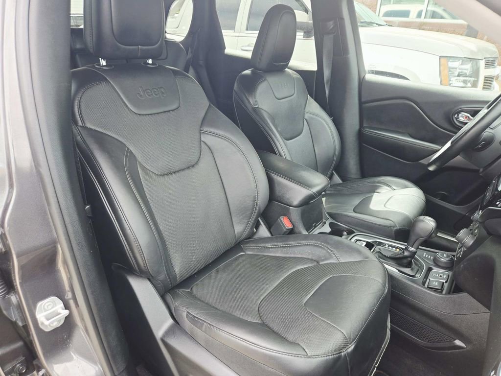 Used 2021 Jeep Cherokee Limited w/ Elite Package image 16