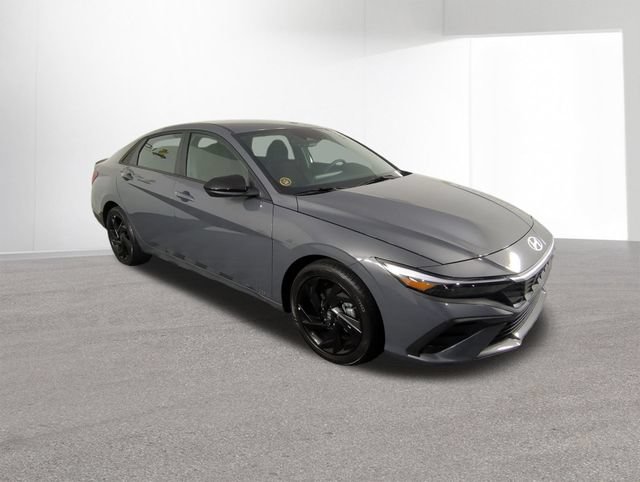 New 2026 Hyundai Elantra Sport FWD image 11
