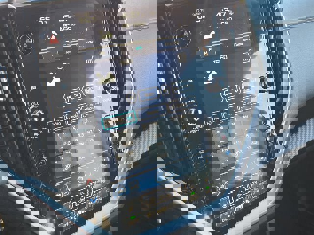 Used 2024 Subaru Ascent Premium w/ Convenience Package image 18