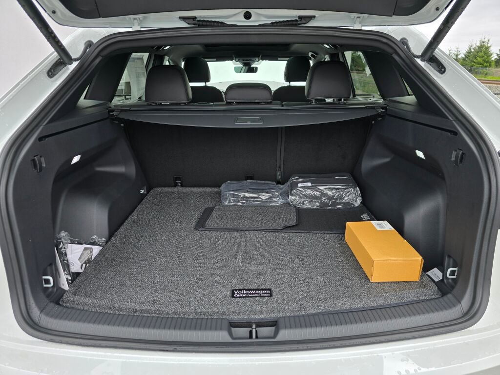 New 2026 Volkswagen Atlas Cross Sport SE AWD/4WD image 15