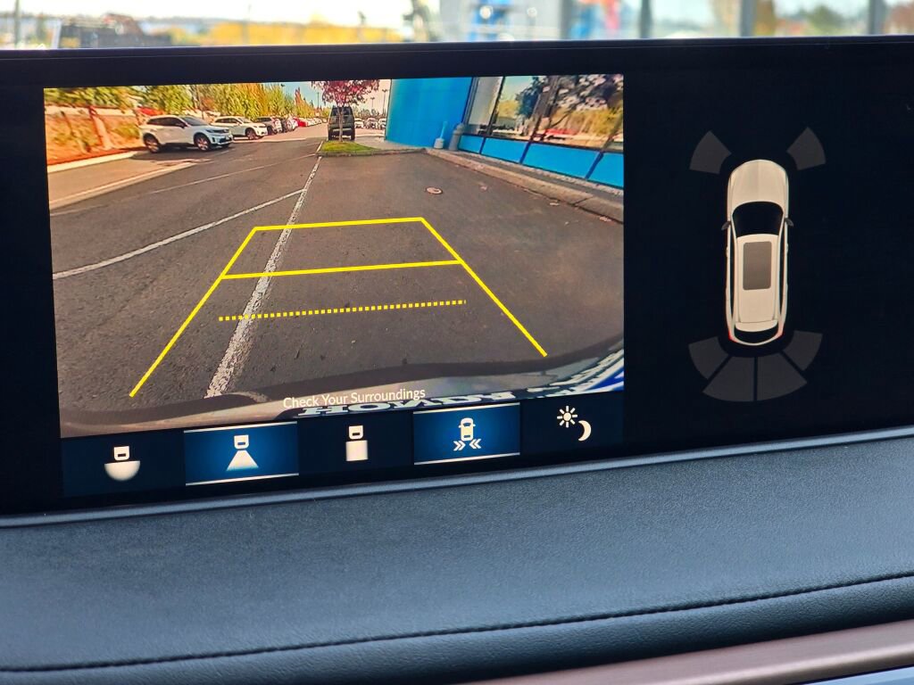 Used 2022 Acura MDX SH-AWD w/ Technology Package image 38