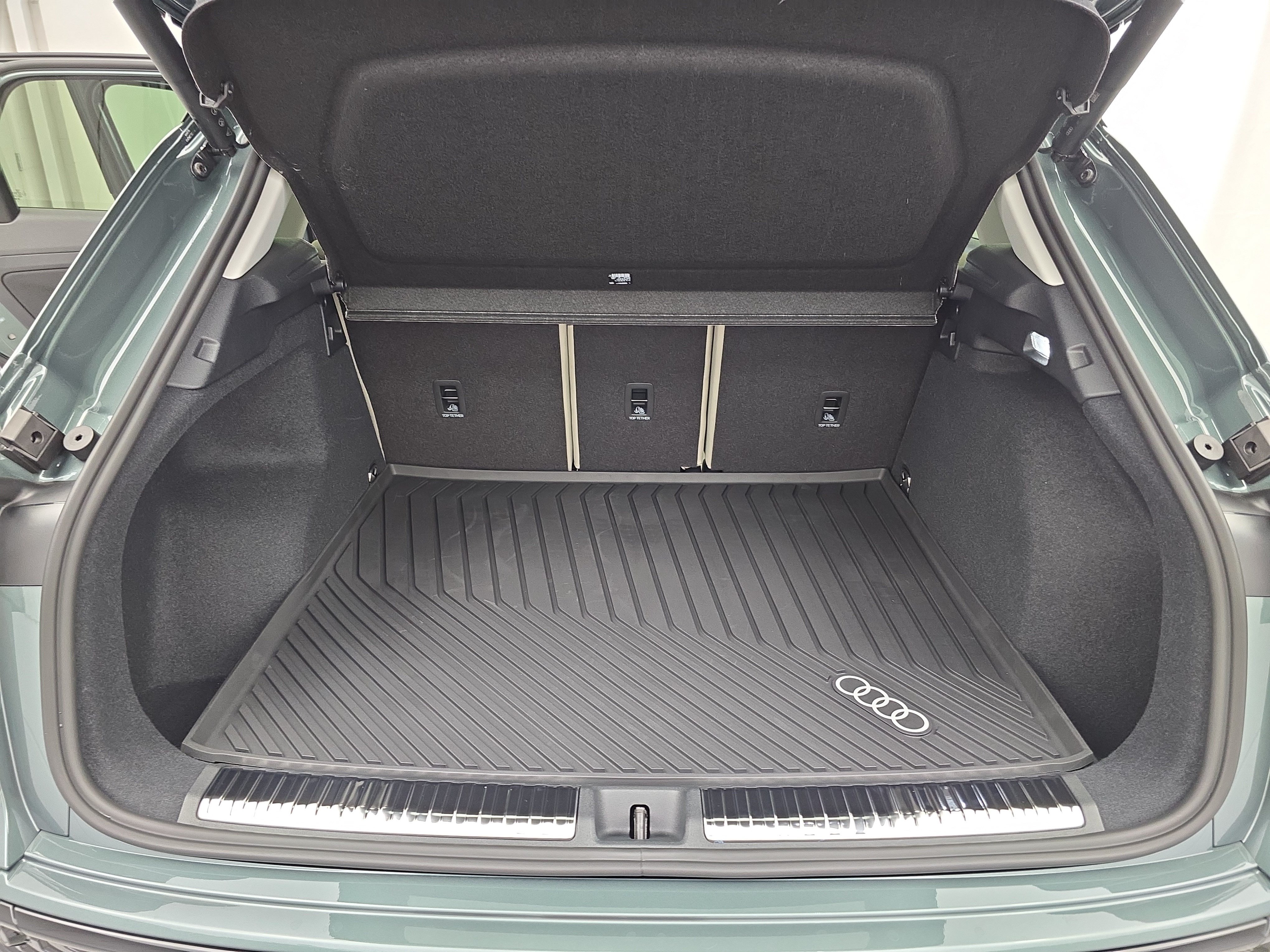 New 2026 Audi Q3 quattro 2.0T AWD/4WD image 12