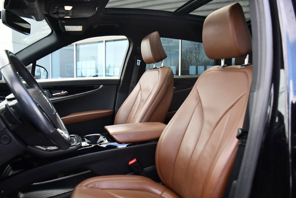 Used 2022 Lincoln Nautilus Reserve w/ Equipment Group 201A image 13