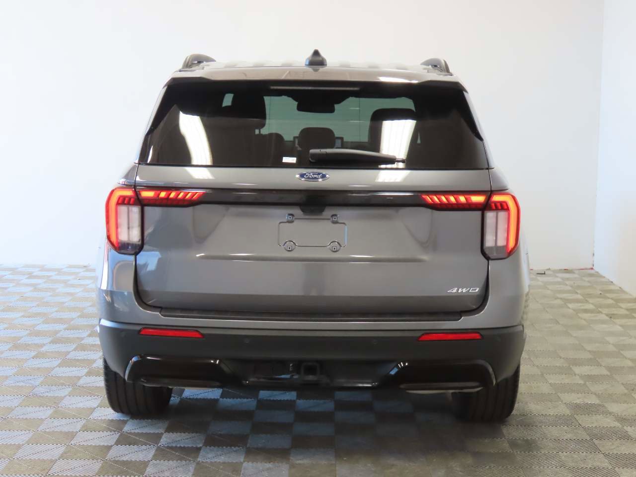 Used 2025 Ford Explorer ST-Line w/ Premium Package AWD/4WD image 4