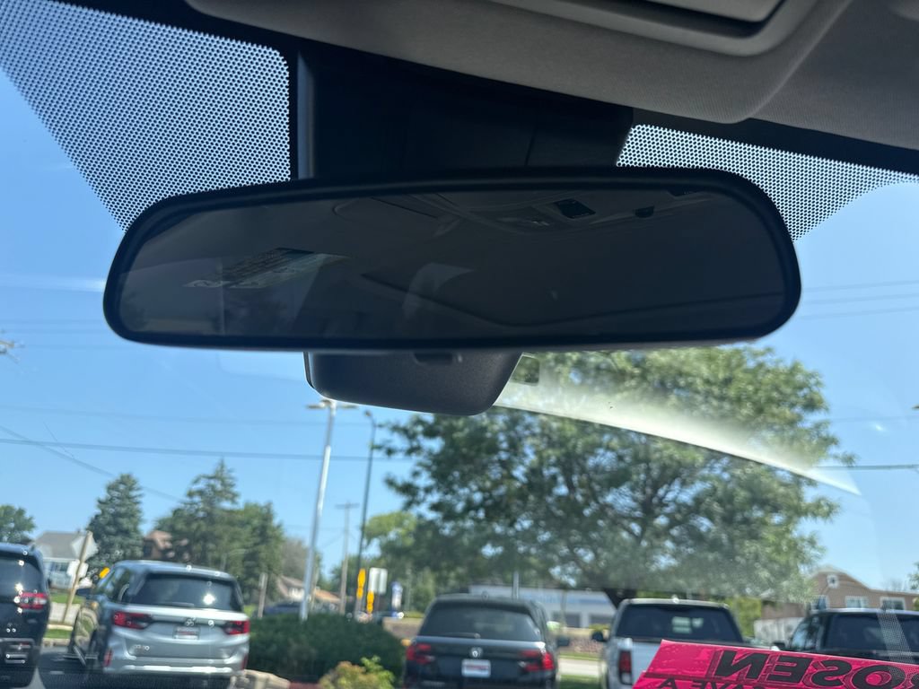 Used 2017 Toyota RAV4 XLE FWD image 32