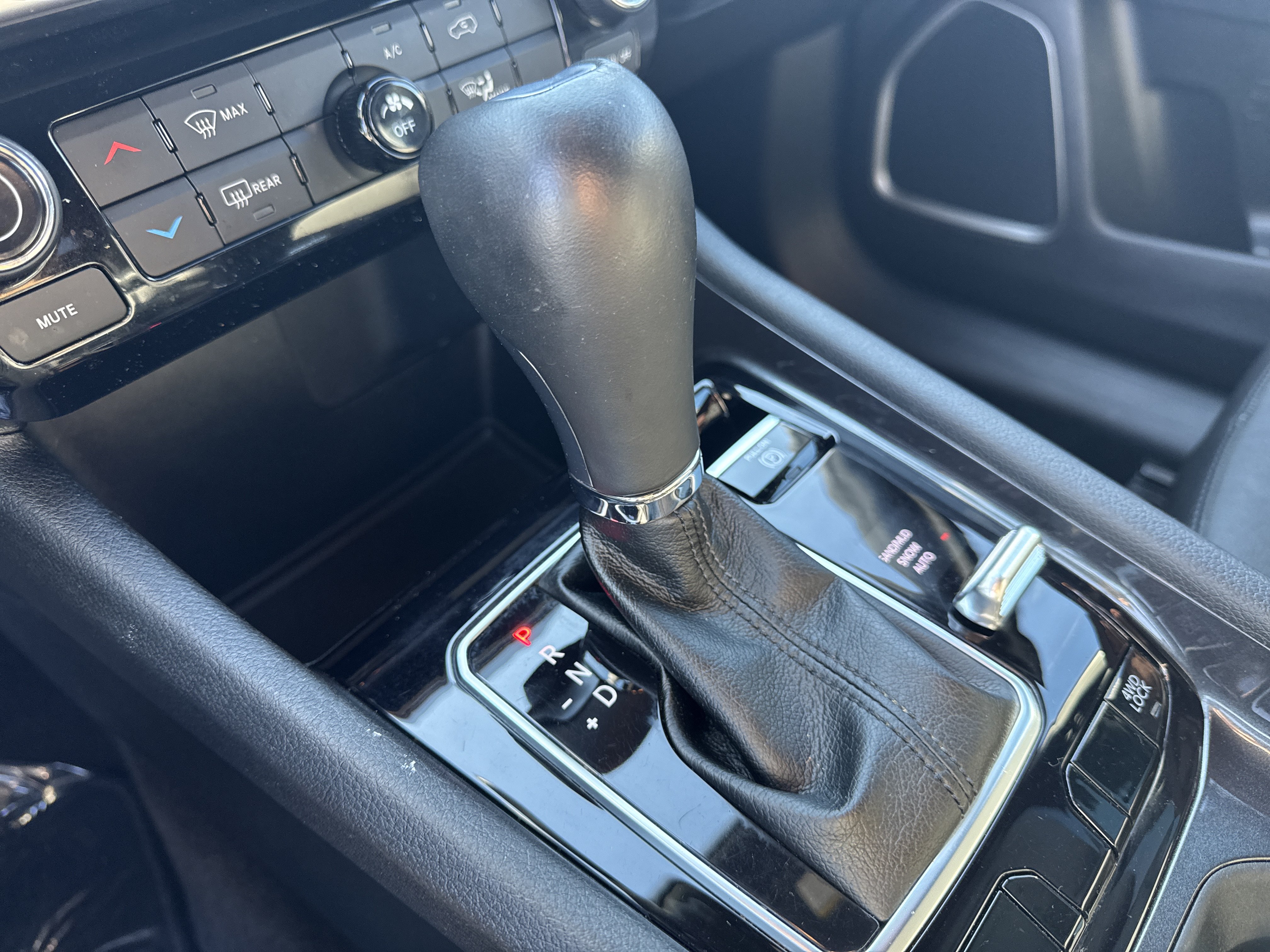 Used 2023 Jeep Compass Latitude AWD/4WD image 30