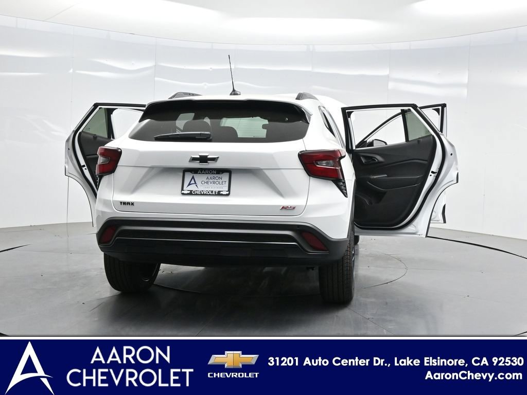 New 2026 Chevrolet Trax RS w/ Driver Confidence Package FWD image 45