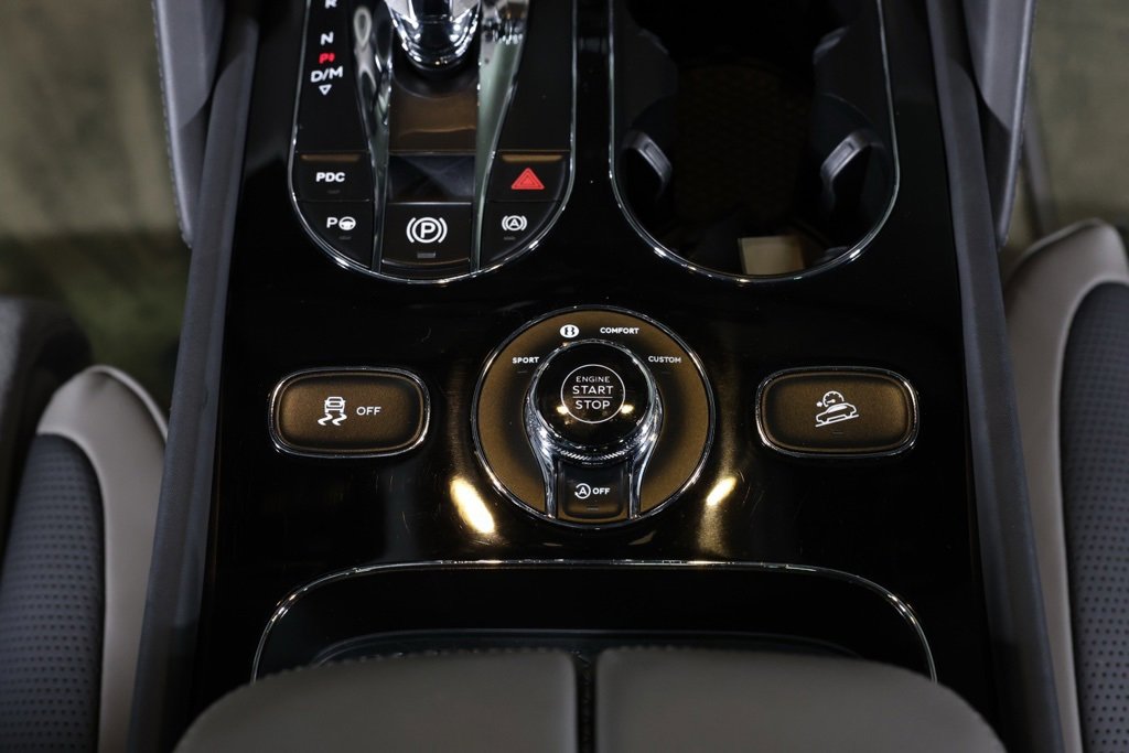 Used 2022 Bentley Bentayga S V8 image 26
