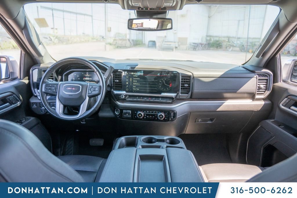 Used 2025 GMC Sierra 1500 SLT AWD/4WD image 3
