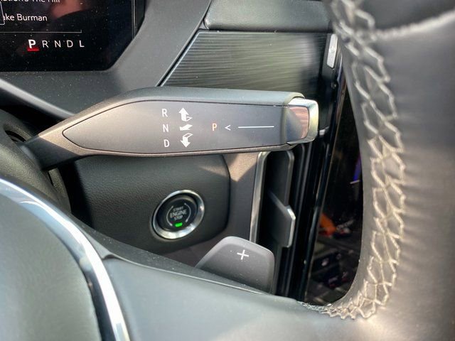 Used 2025 GMC Acadia Elevation image 27