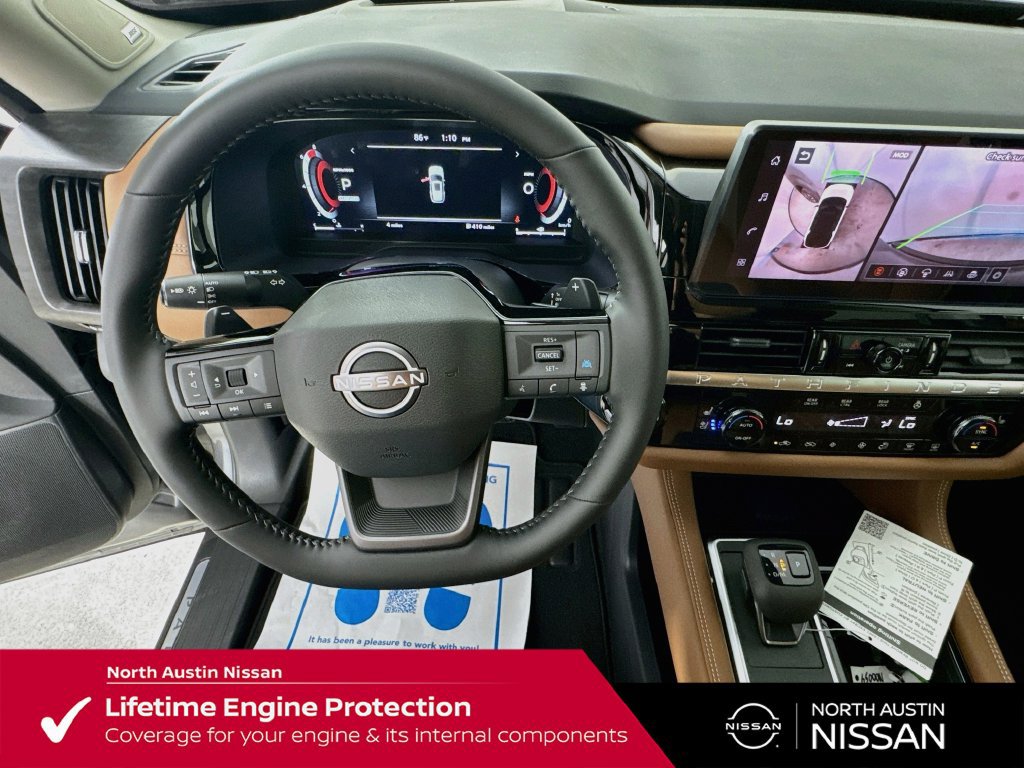 New 2026 Nissan Pathfinder Platinum FWD image 12
