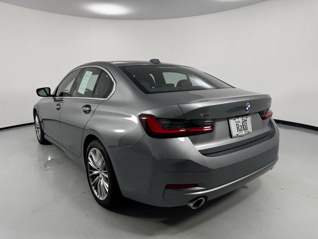 Used 2024 BMW 330i xDrive Sedan w/ Premium Package AWD/4WD image 6