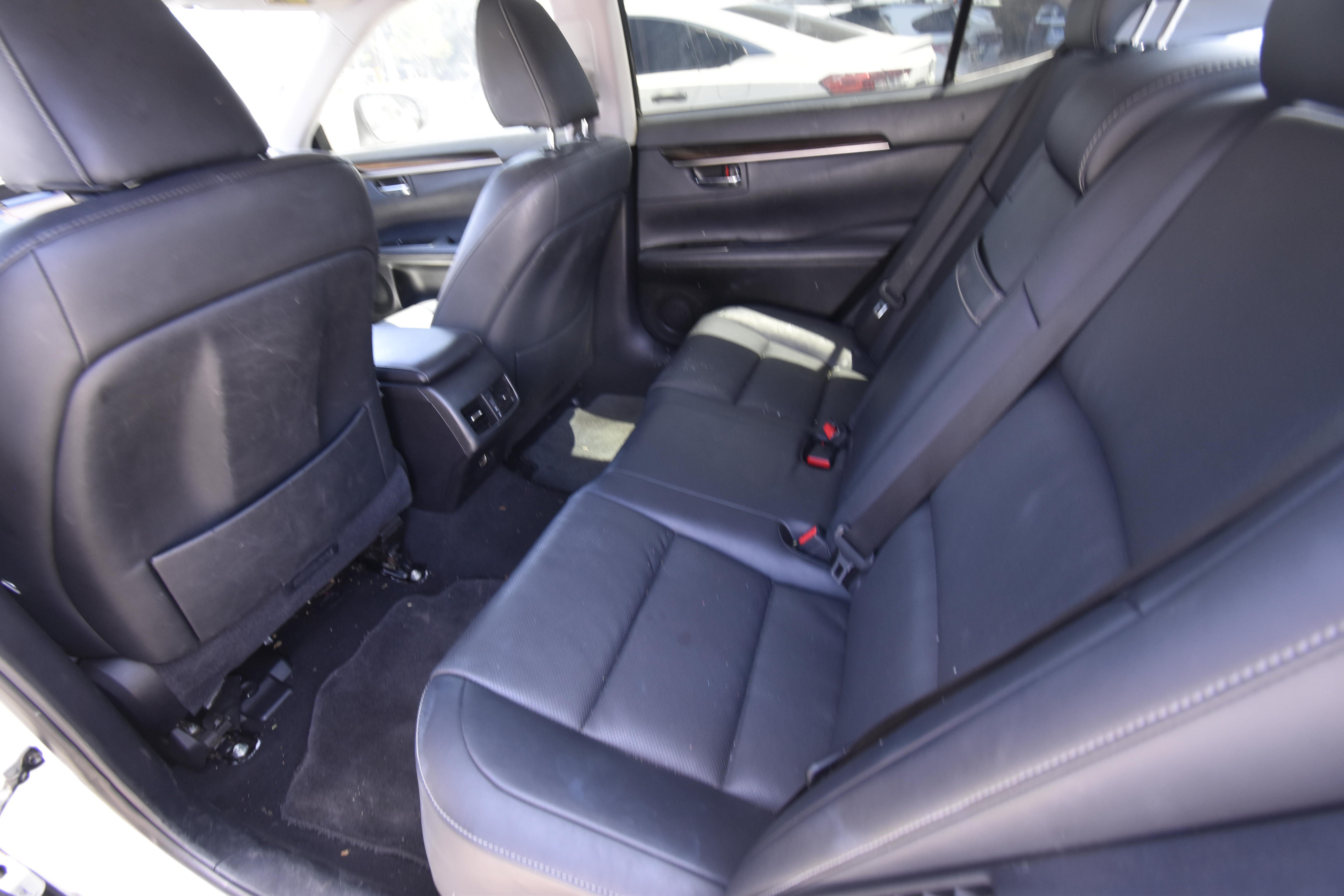 Used 2016 Lexus ES 300h w/ Navigation System Package FWD image 11