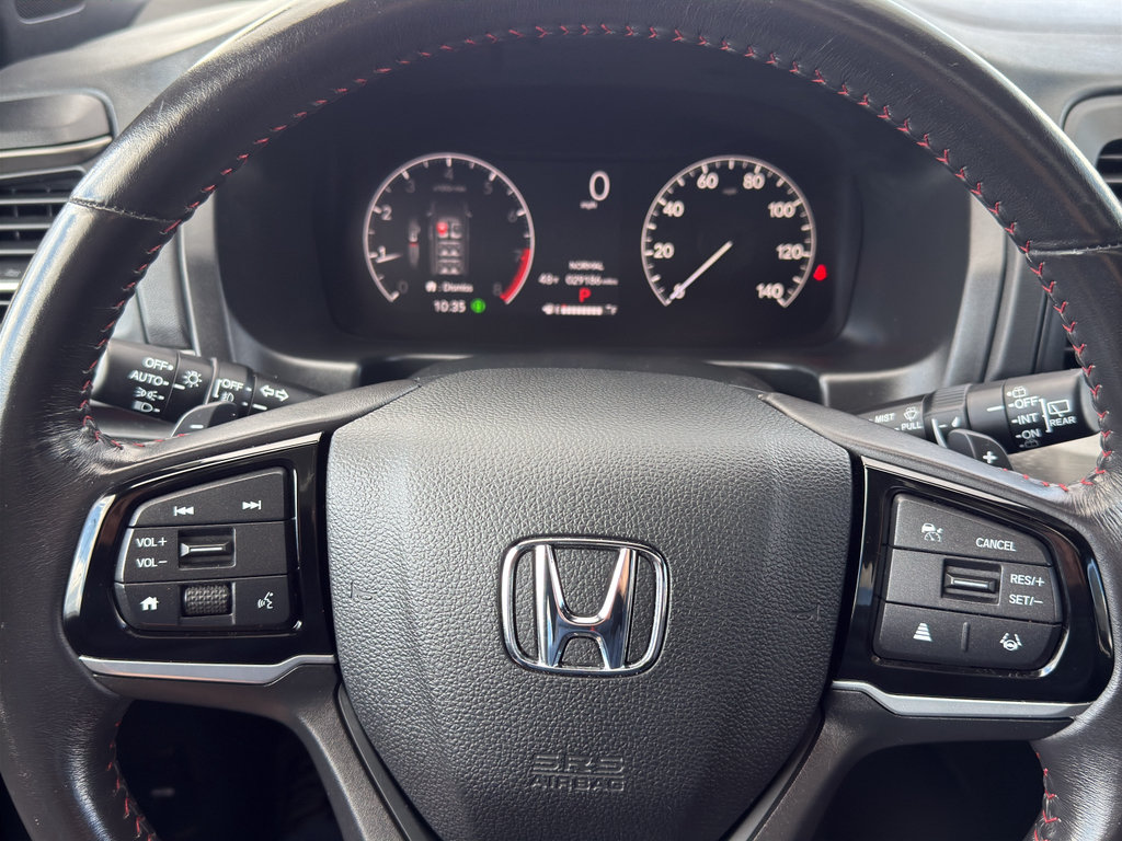 Used 2025 Honda Odyssey Sport-L image 16