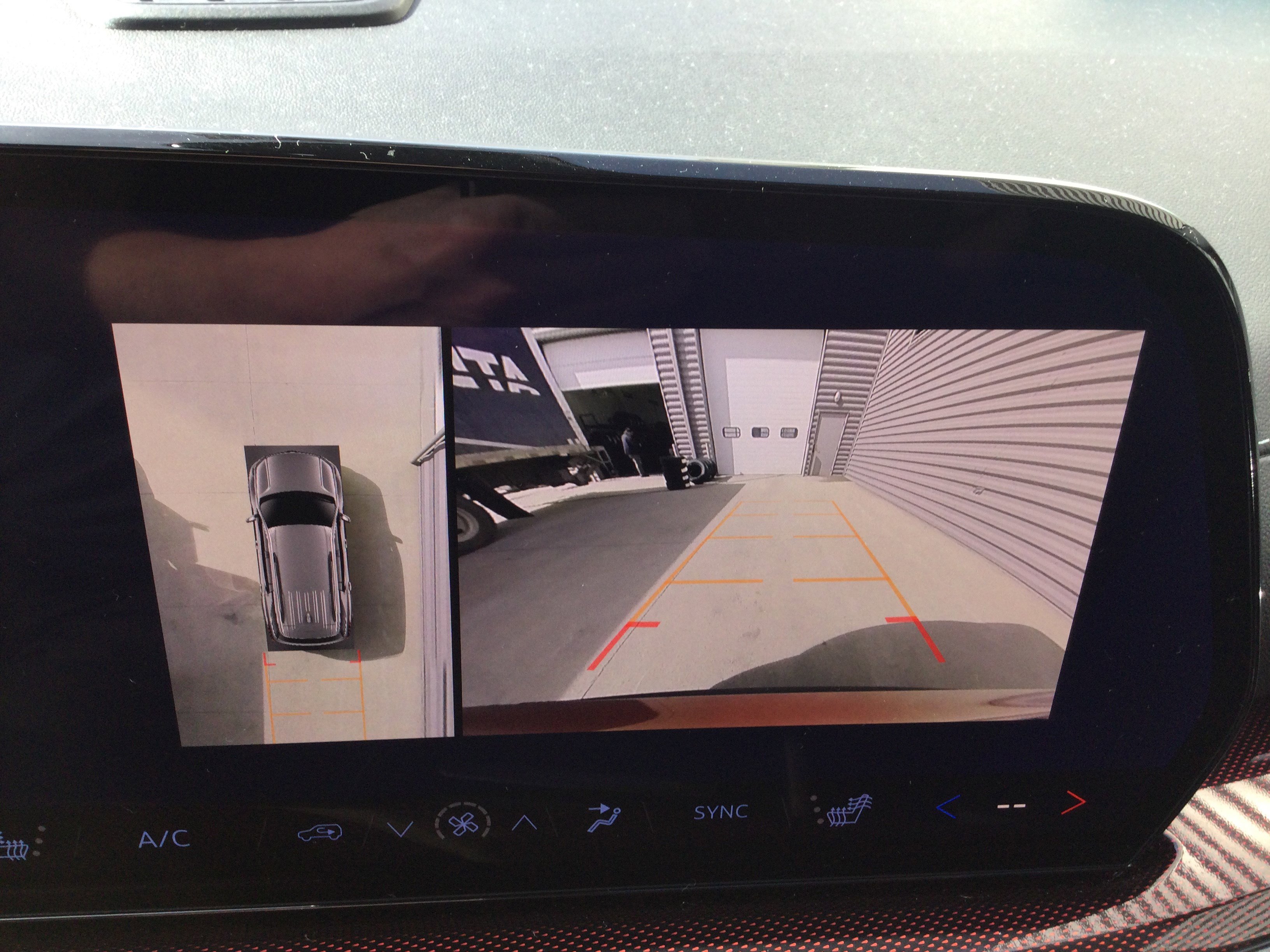 New 2026 Chevrolet Traverse Z71 w/ Enhanced Driving Package image 18