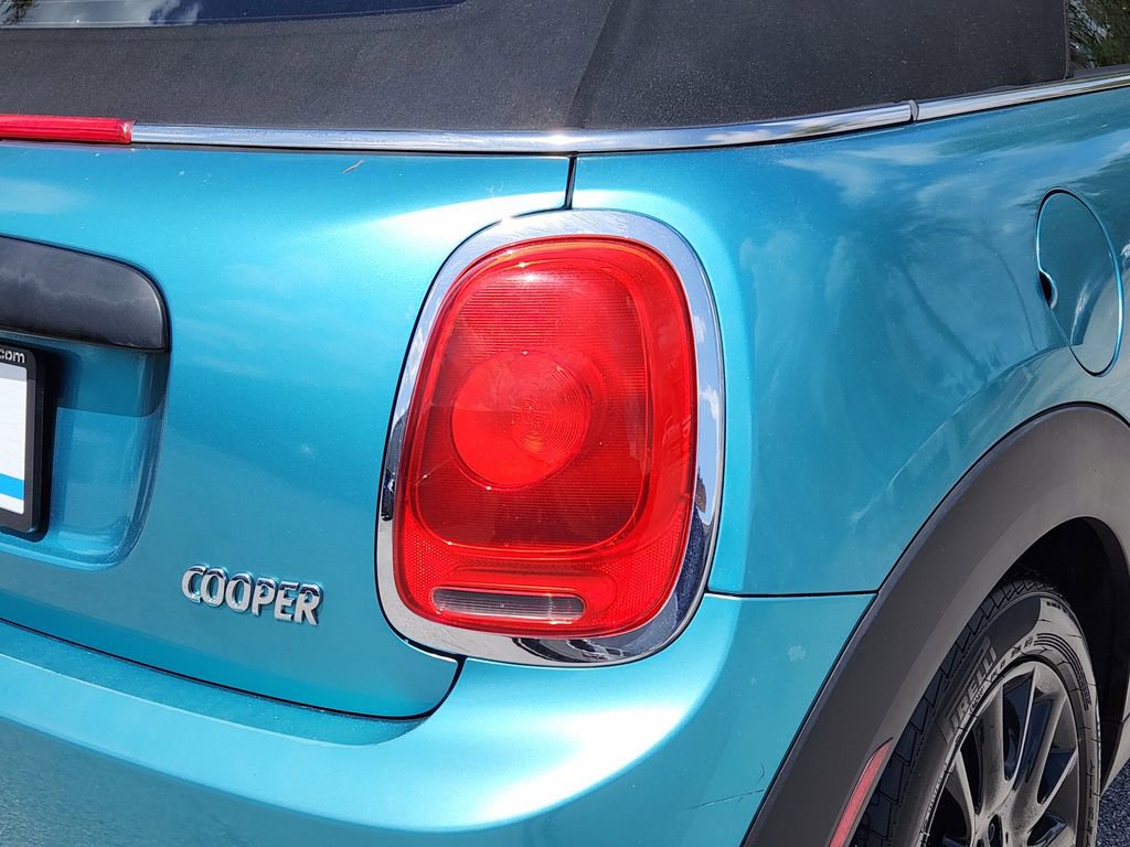 Used 2016 MINI Cooper Convertible image 8