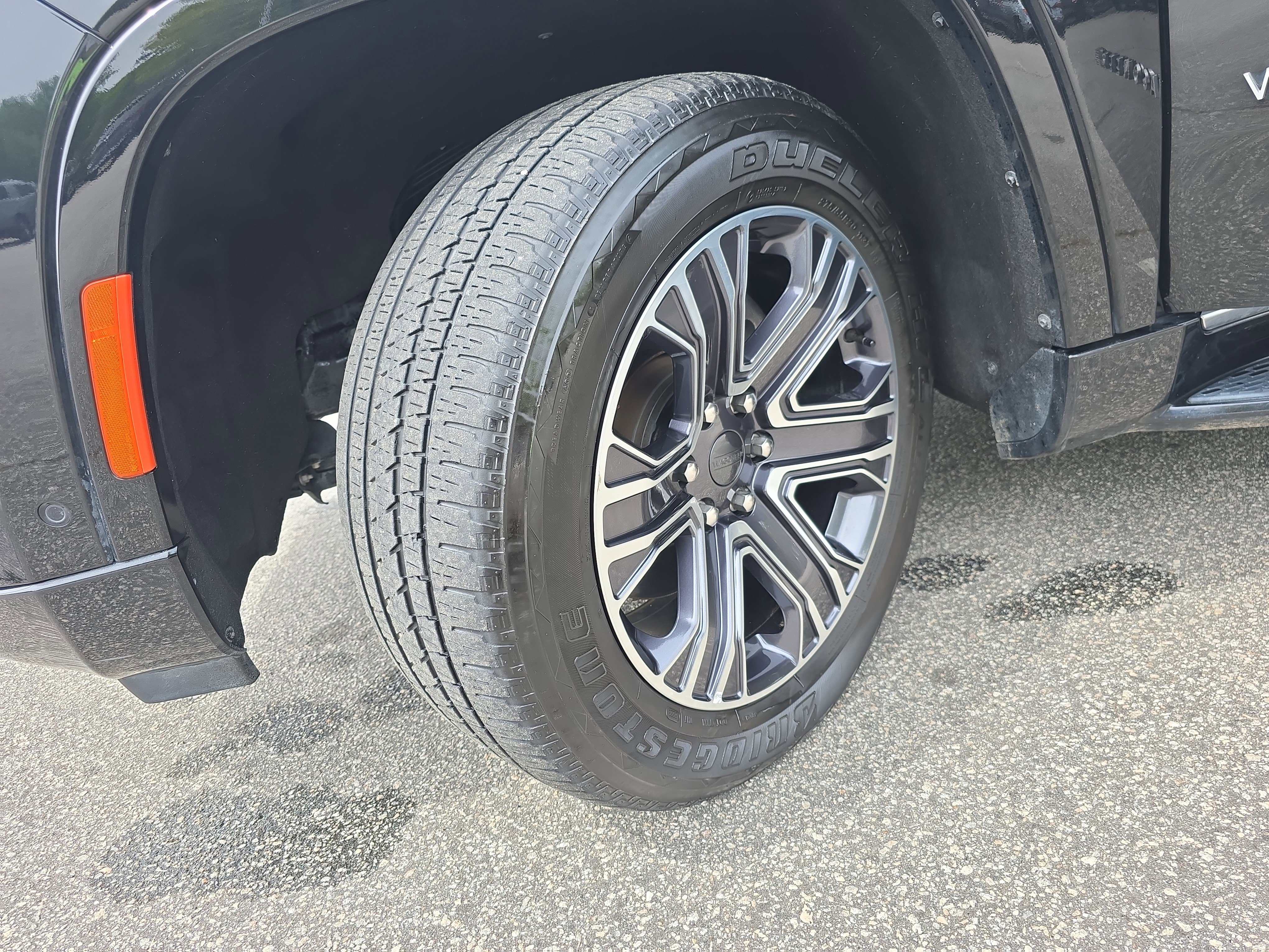 Used 2024 Jeep Wagoneer L Series II image 31