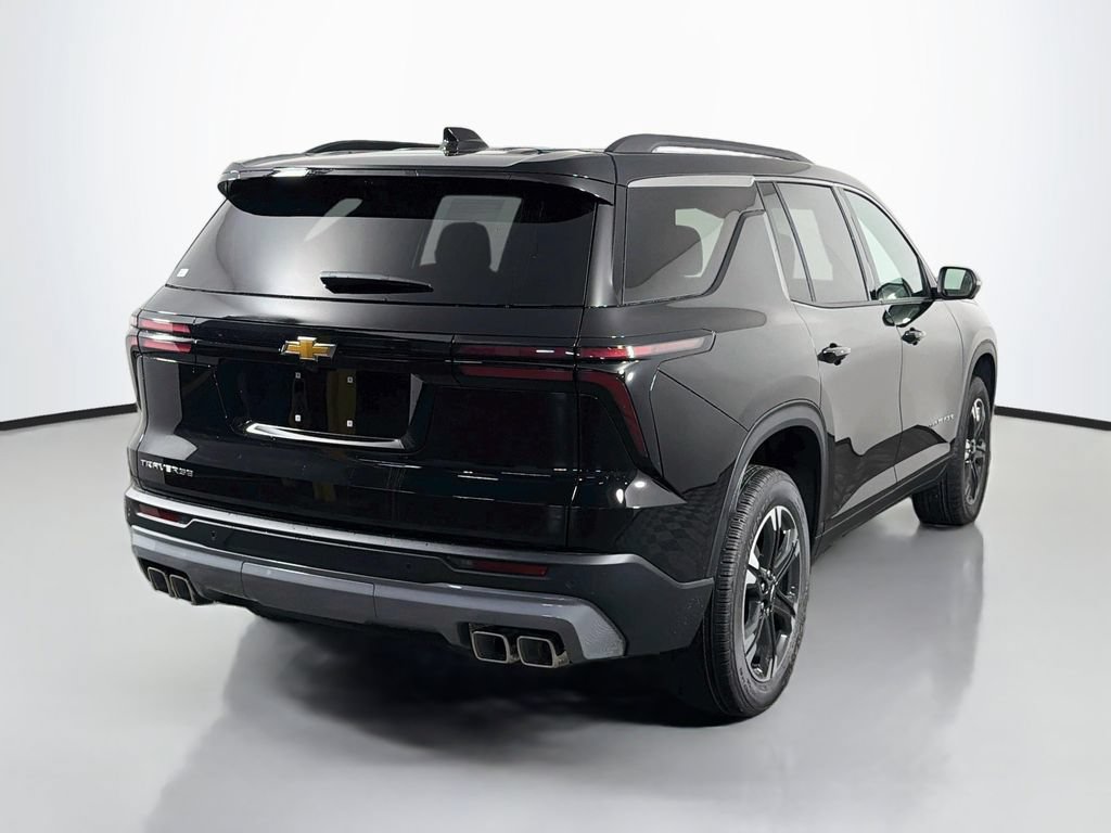 New 2027 Chevrolet Traverse LT w/ Sun and Wheel Package FWD image 7