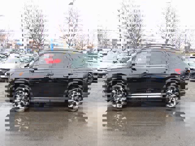 Certified 2025 Honda Pilot Elite image 3