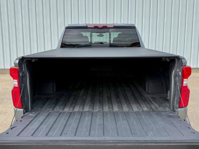 Used 2021 Chevrolet Silverado 1500 High Country w/ Technology Package AWD/4WD image 16