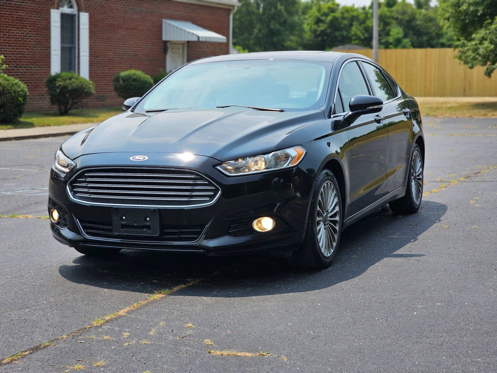 Used 2016 Ford Fusion Titanium FWD image 1