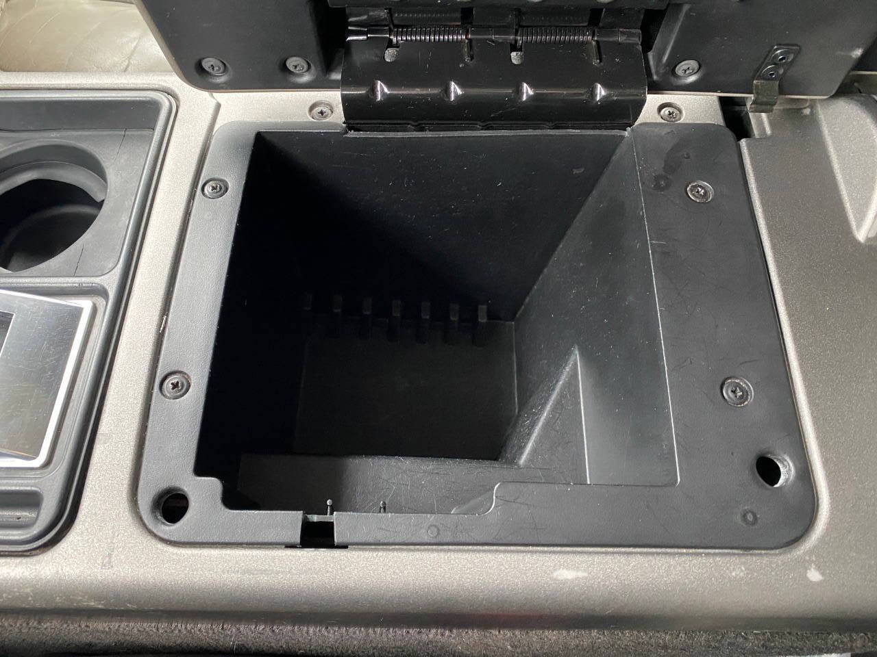 Used 2003 HUMMER H2 w/ Preferred Equipment Group image 19