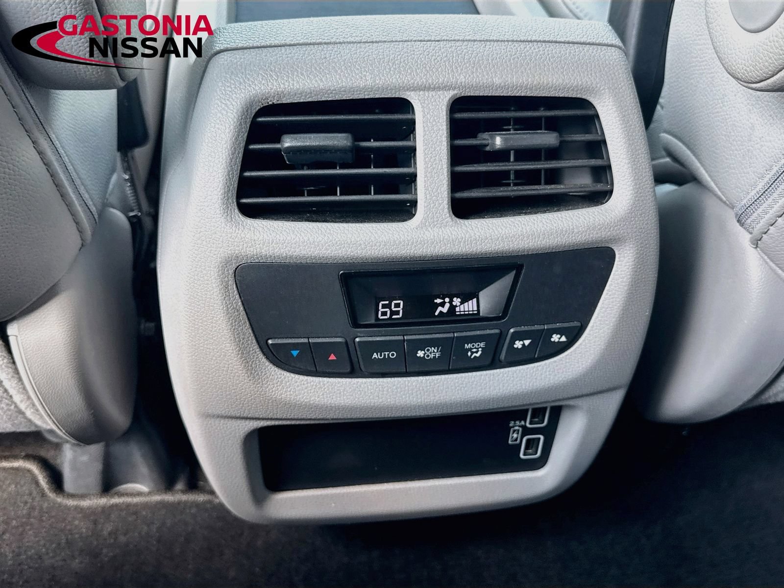 Used 2022 Honda Pilot Special Edition image 32