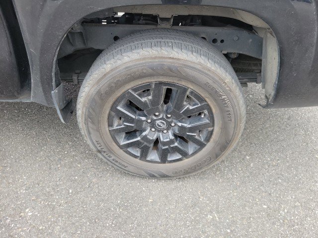 Used 2022 Nissan Frontier SV RWD image 7