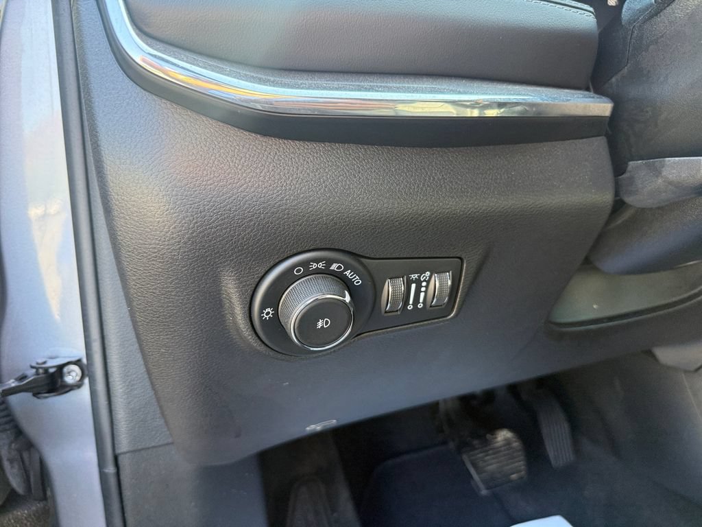 Used 2022 Jeep Compass High Altitude AWD/4WD image 18