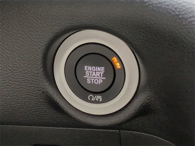 New 2025 Chrysler Voyager LX image 30