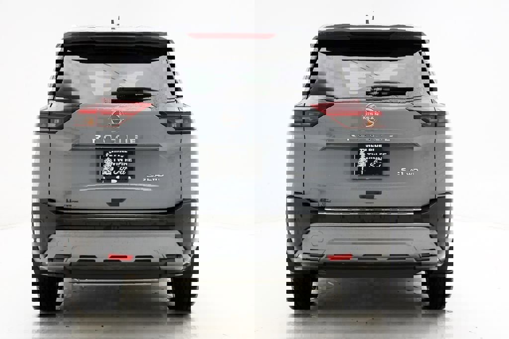 Used 2023 Nissan Rogue SL w/ SL Premium Package image 8