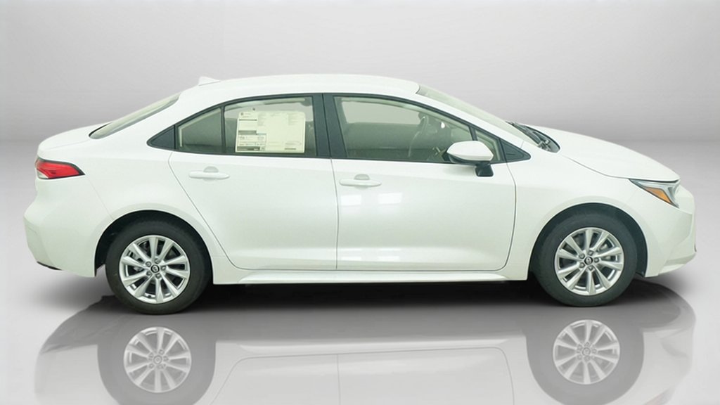 New 2027 Toyota Corolla LE w/ LE Premium Package FWD image 14