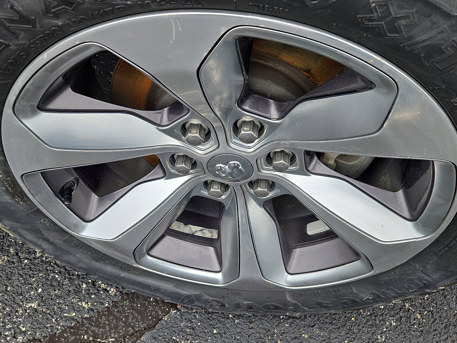 Used 2020 RAM 1500 Limited image 8