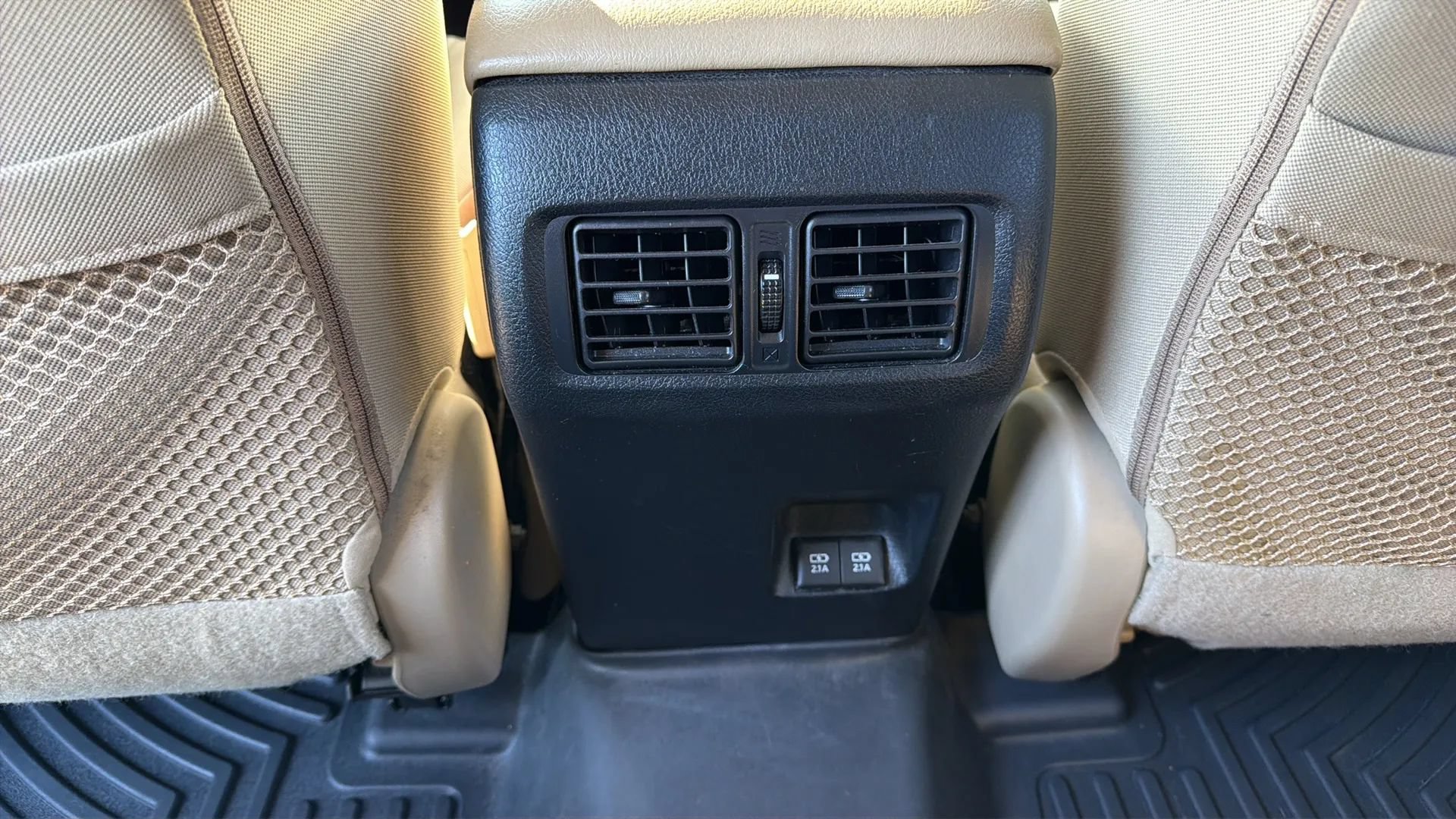 Used 2022 Toyota 4Runner SR5 AWD/4WD image 29