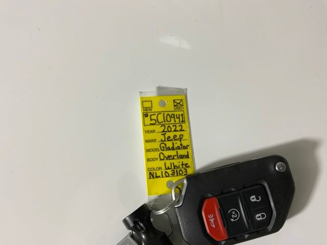 Used 2022 Jeep Gladiator Overland AWD/4WD image 35