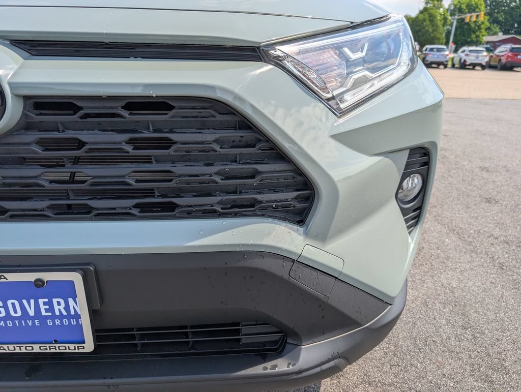 Used 2021 Toyota RAV4 XLE w/ Convenience Package AWD/4WD image 11