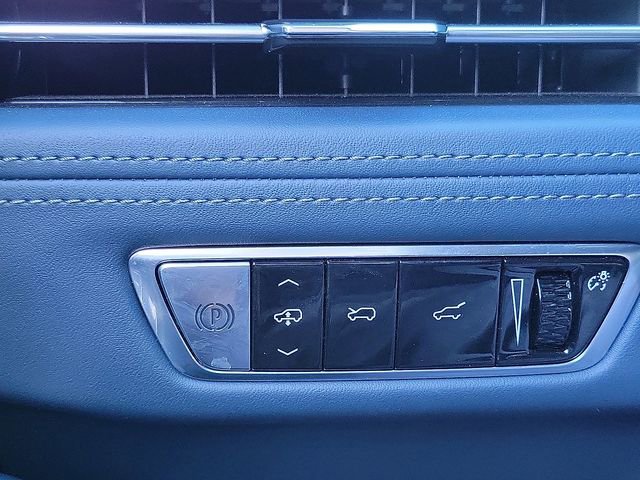Used 2025 Cadillac Escalade IQ Luxury 2 image 14