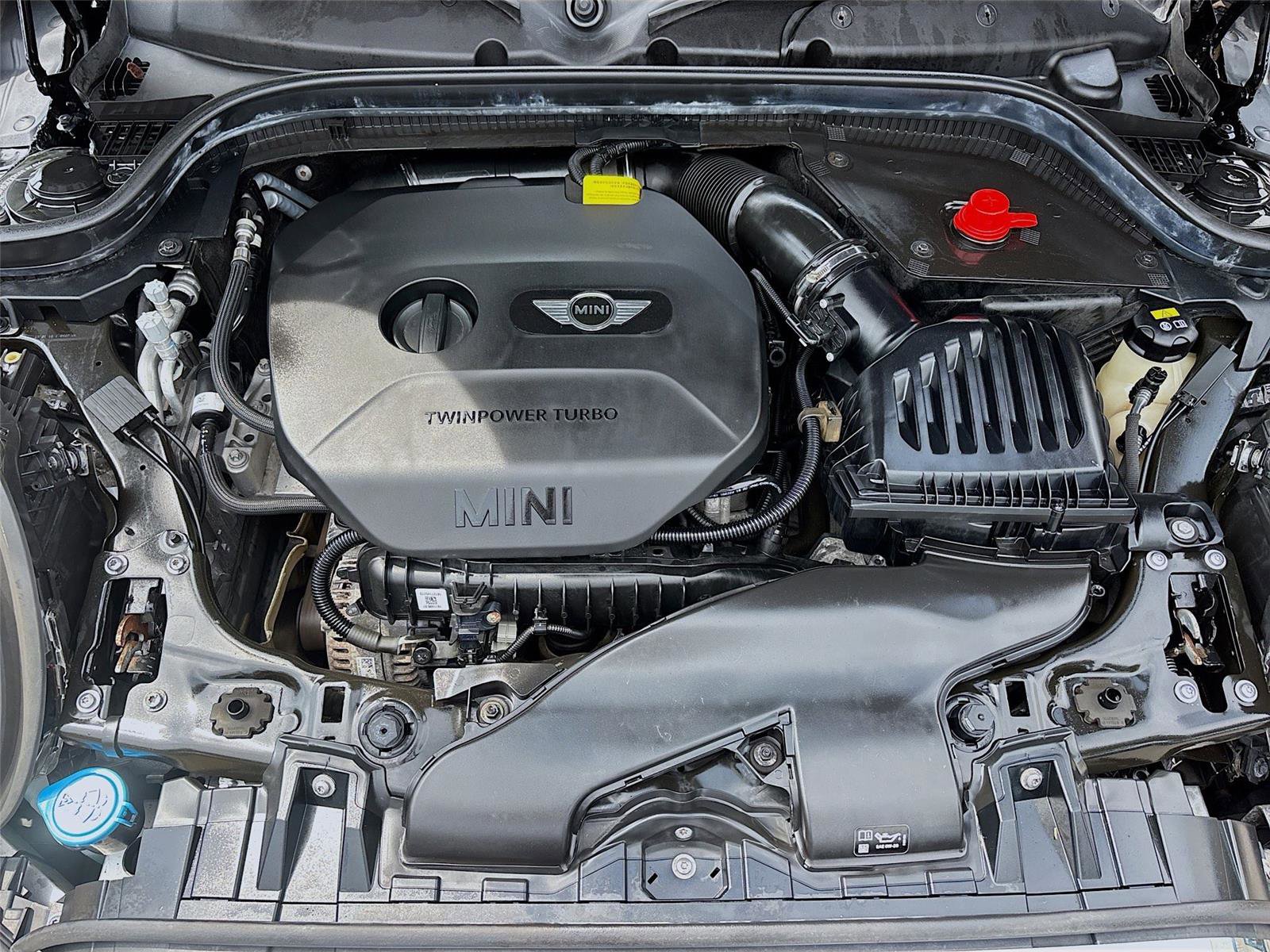 Used 2019 MINI Cooper 2-Door Hardtop FWD image 31