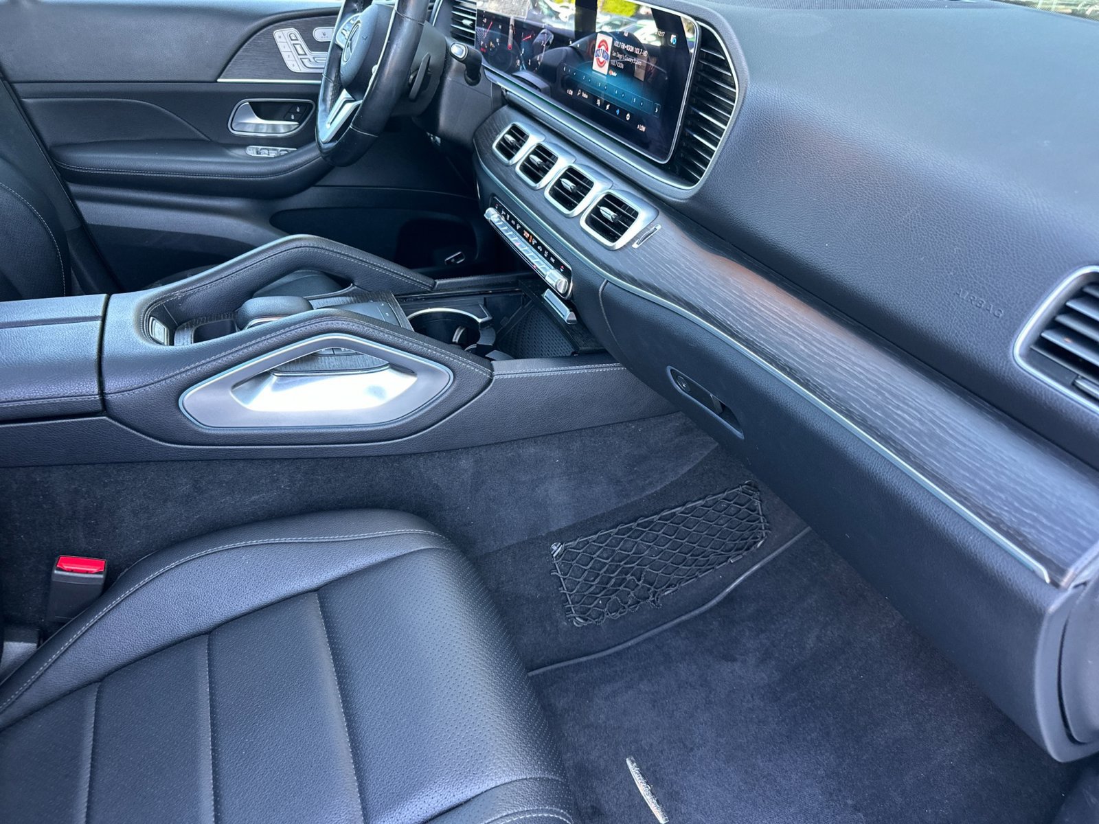 Certified 2021 Mercedes-Benz GLE 350 w/ Premium Package image 13