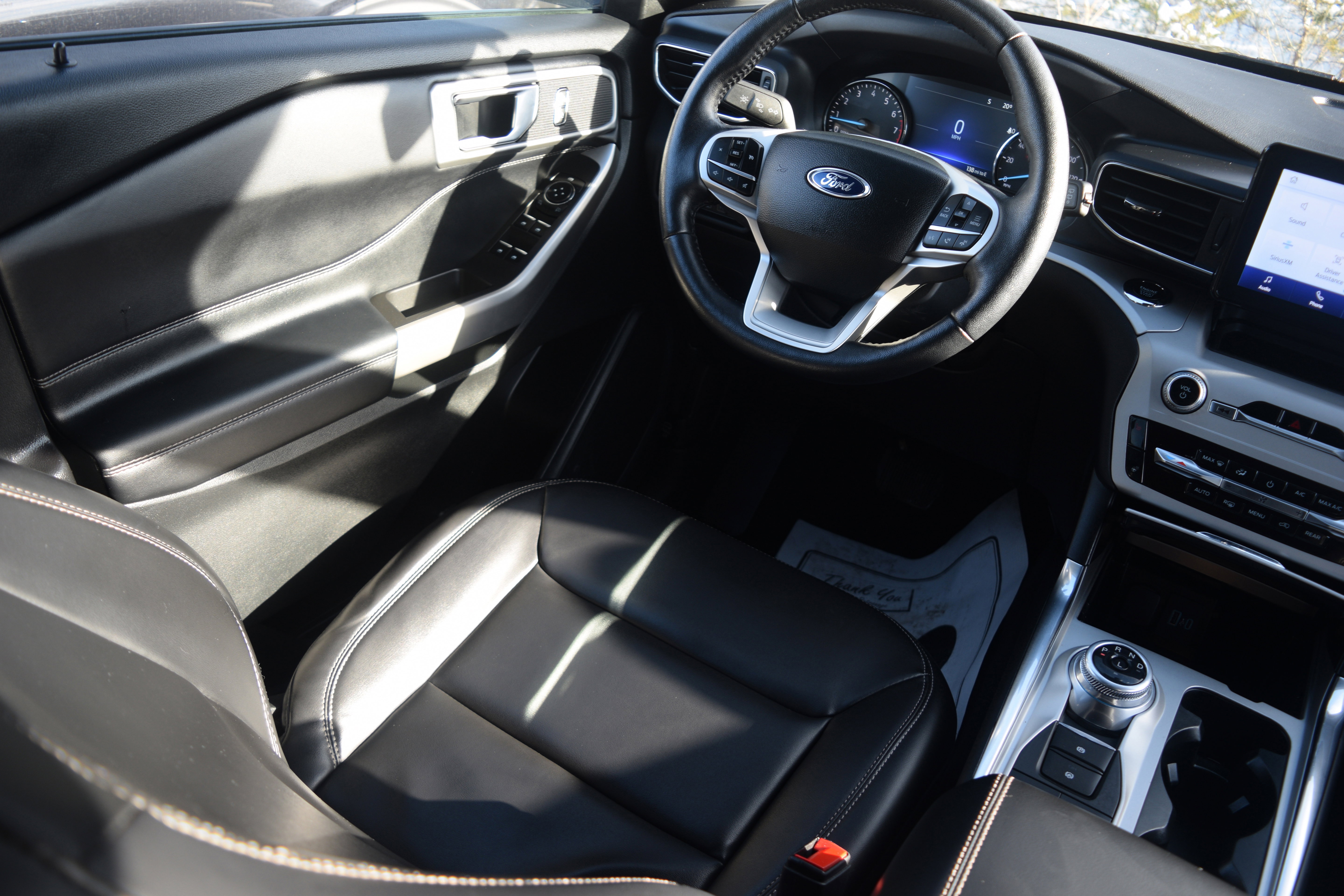 Used 2023 Ford Explorer XLT w/ Equipment Group 202A image 2