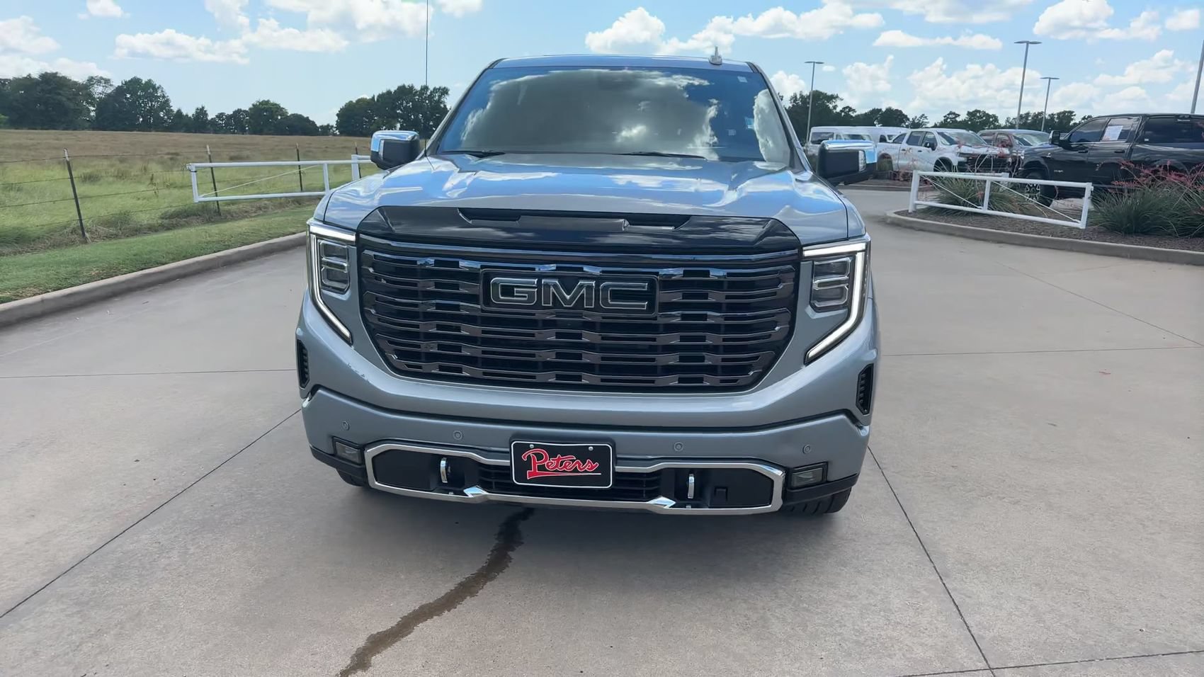 Used 2025 GMC Sierra 1500 Denali Ultimate AWD/4WD image 4