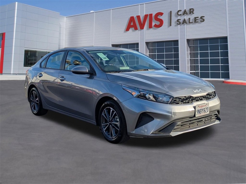 Used 2024 Kia Forte LXS image 3