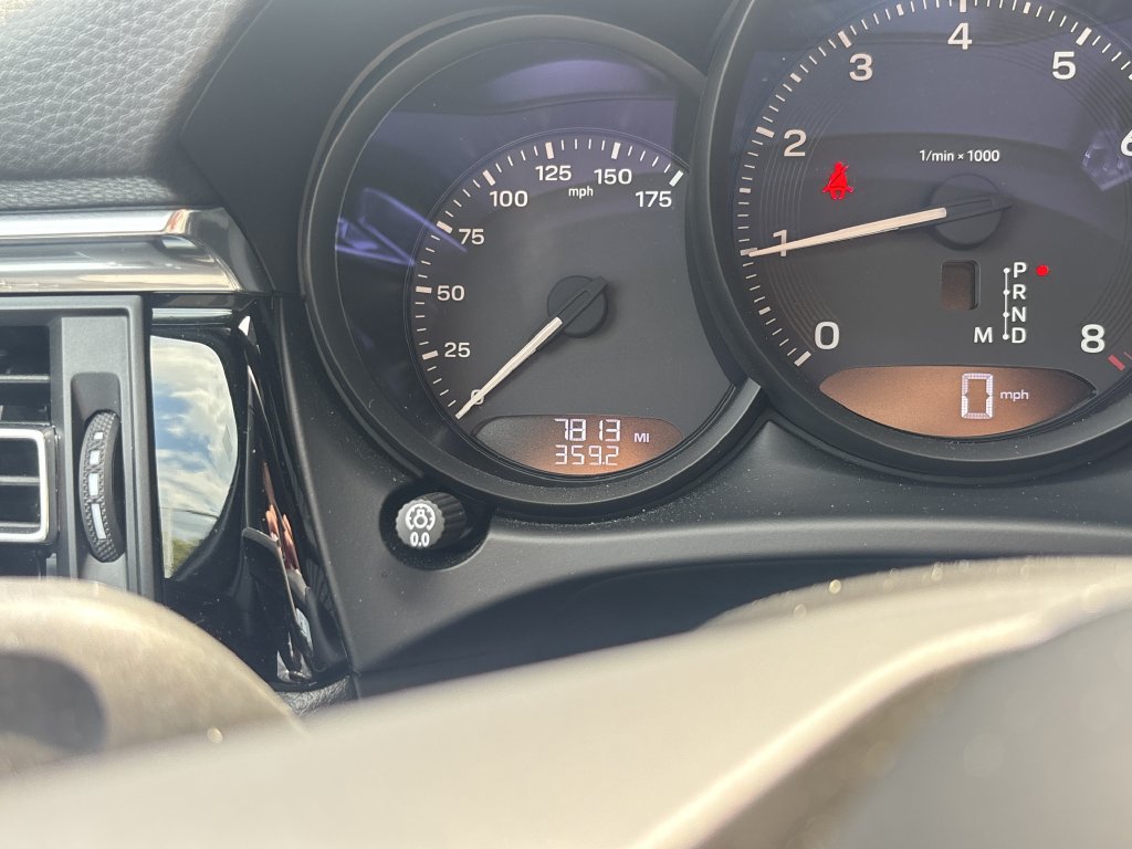 Certified 2026 Porsche Macan AWD/4WD image 26
