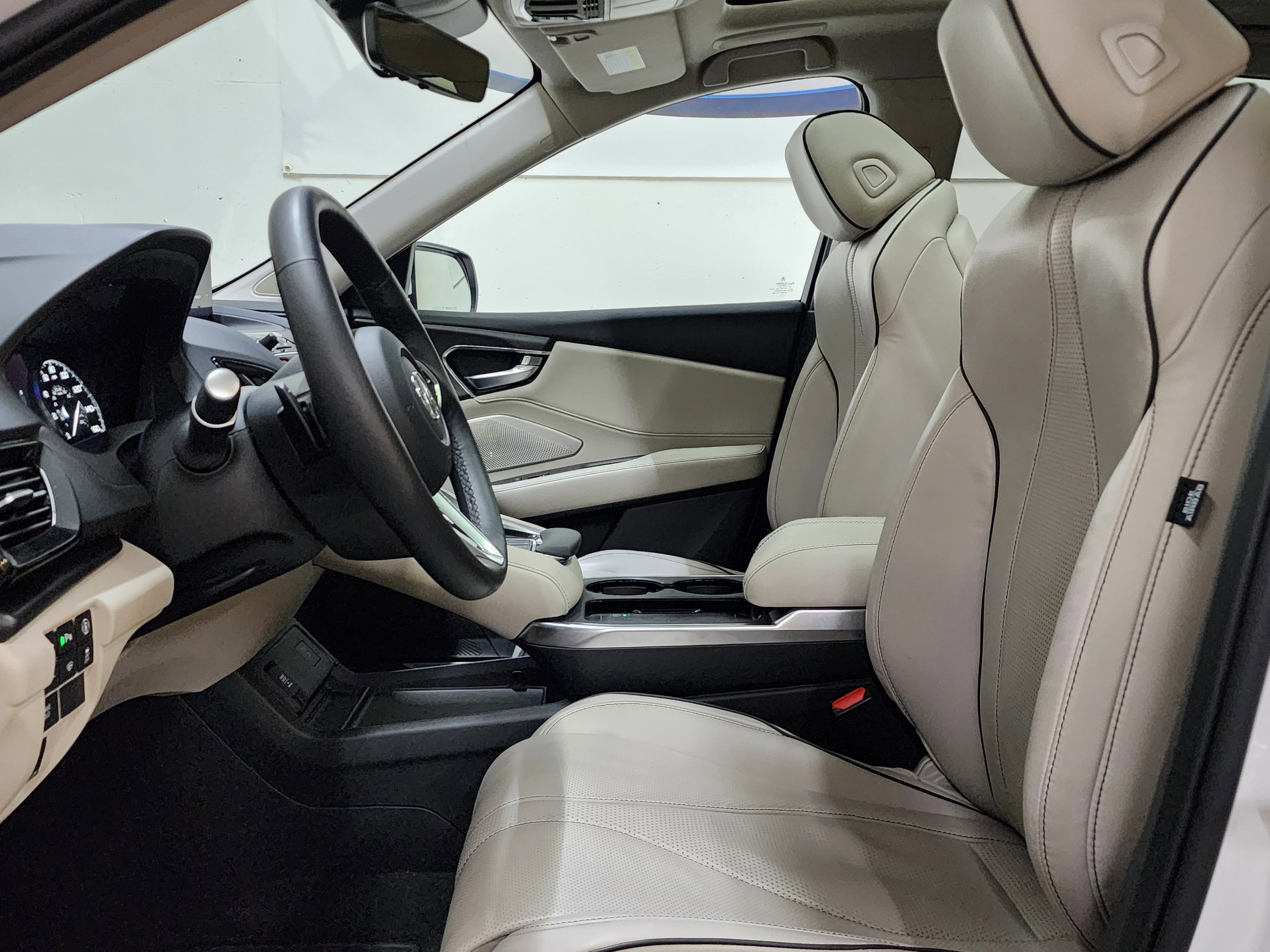 Used 2025 Acura RDX SH-AWD w/ Advance Package image 14